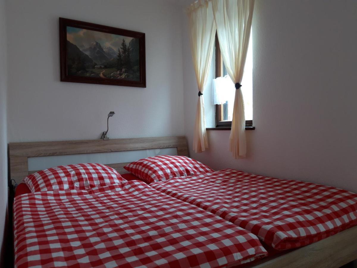 Ferienwohnung Jahns Hof Рудольштадт Экстерьер фото